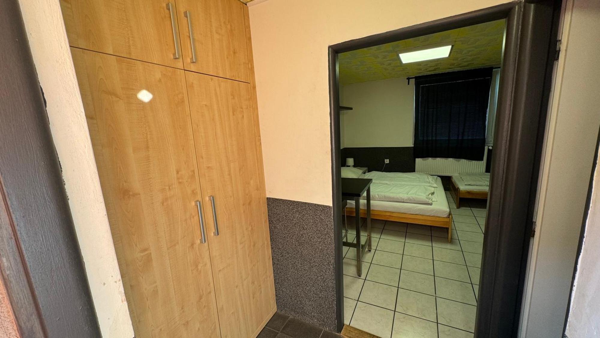 Hostel Seven Прага Екстериор снимка