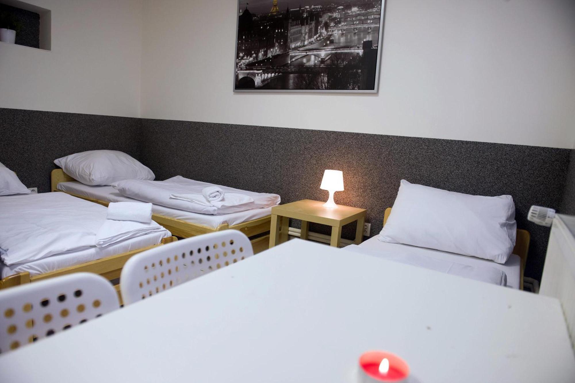 Hostel Seven Прага Екстериор снимка