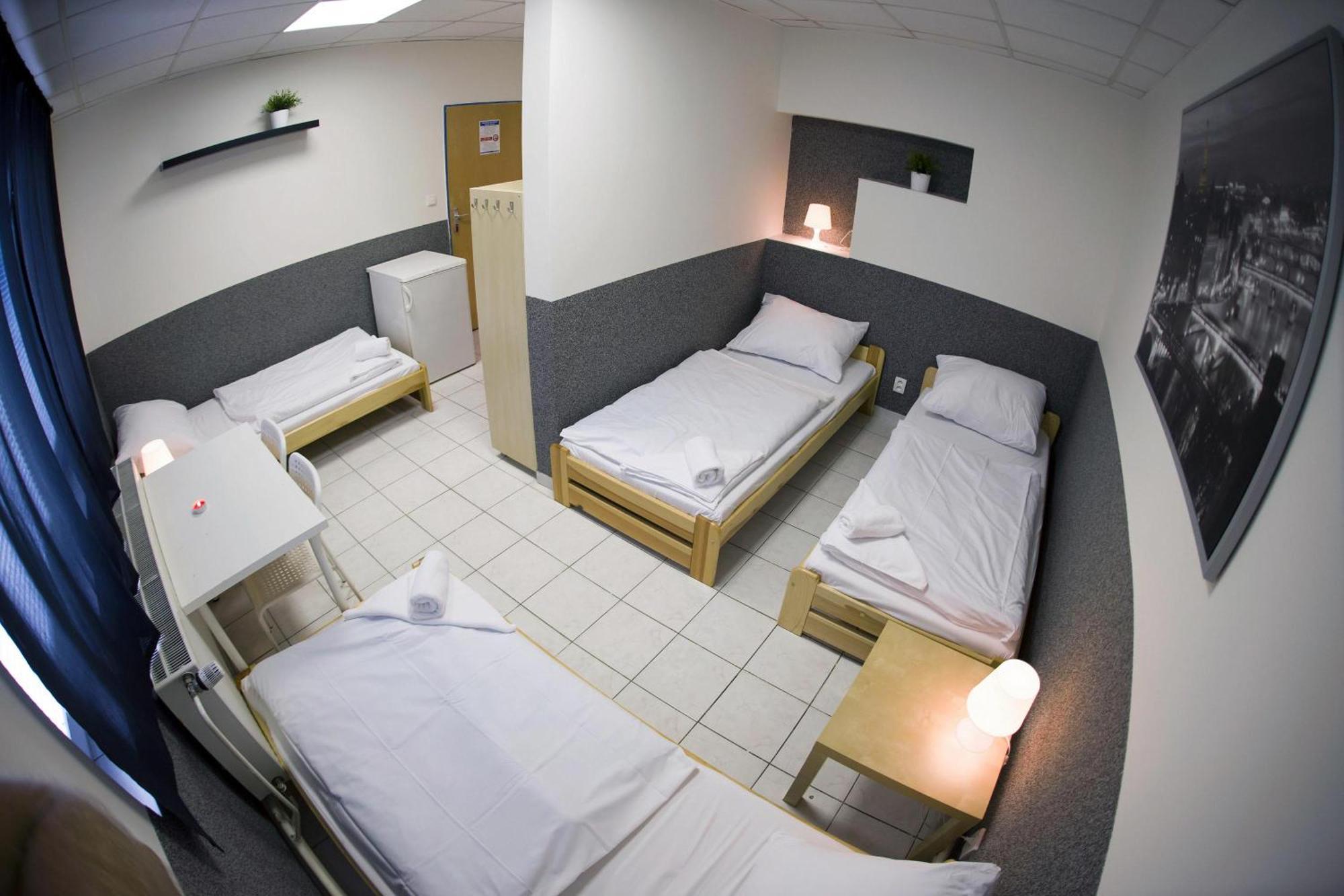 Hostel Seven Прага Екстериор снимка