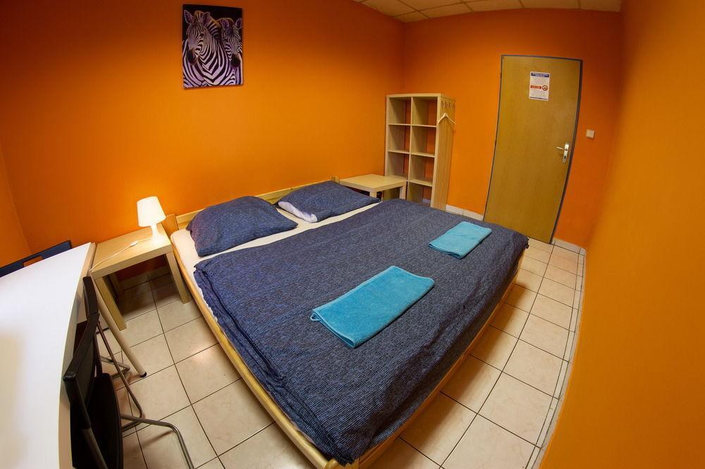 Hostel Seven Прага Екстериор снимка