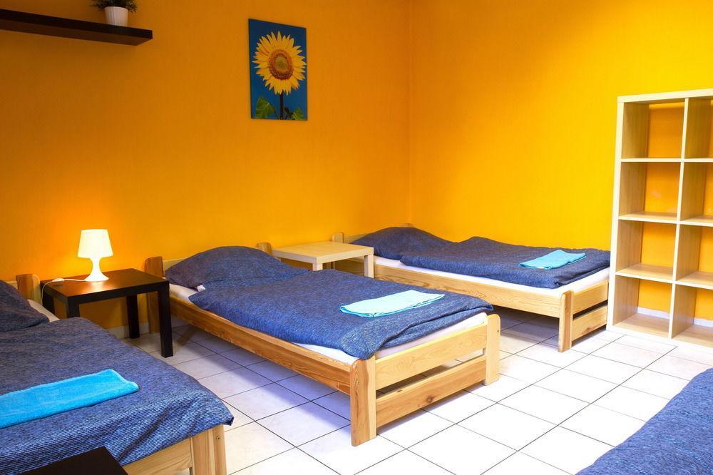 Hostel Seven Прага Екстериор снимка